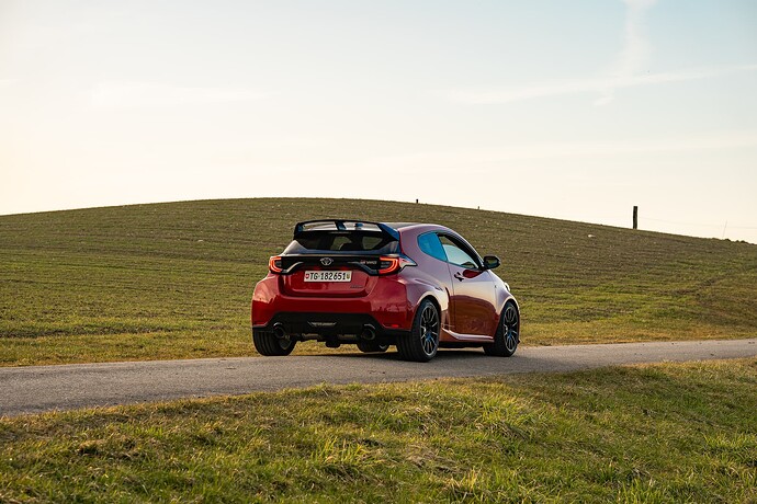 GR yaris sunset protrack 9.5-18 - 255.35-18 (5)