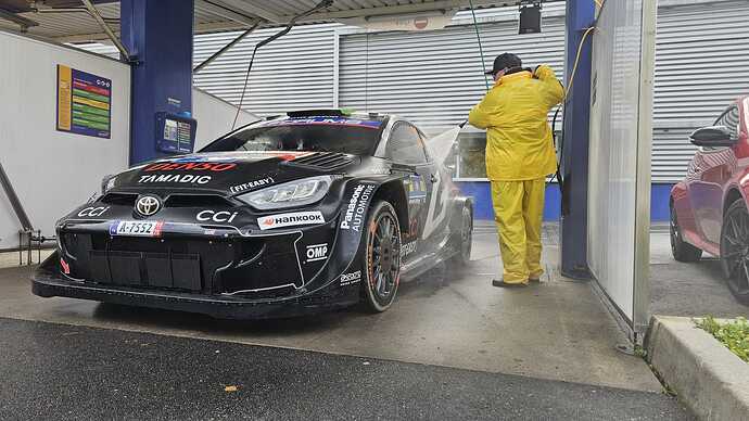 f5ec8321-e360-47c5-a9ec-11dc9da0af32