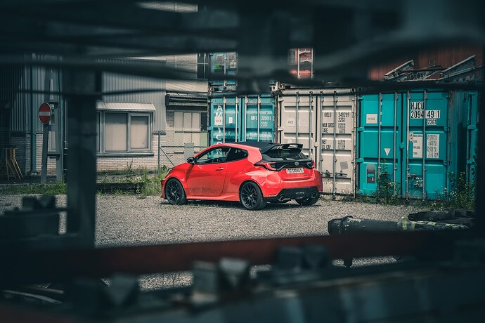 container ff gr yaris aug25 (5)